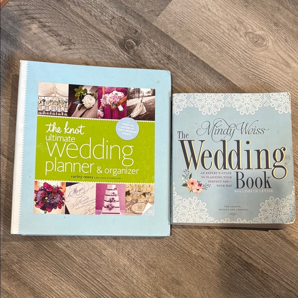 The Knot Ultimate wedding planner & Mindy Weiss Wedding Book Set